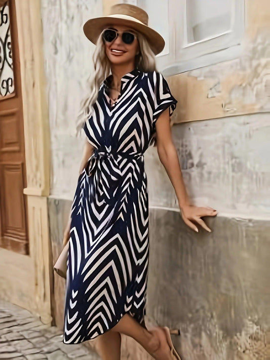 Robe élégante à manches courtes - Éclat Ô quotidien