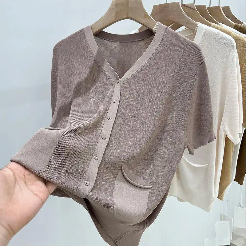 T-shirt en tricot à manches courtes et col en V - Éclat Ô quotidien